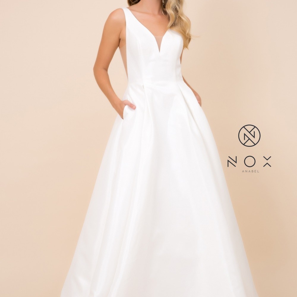 Nox Anabel v-neck full A-line plus bridal gown